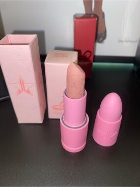 Jeffree Star Nudist Colony Beige Velvet Lipstick - Pale Pink Tube